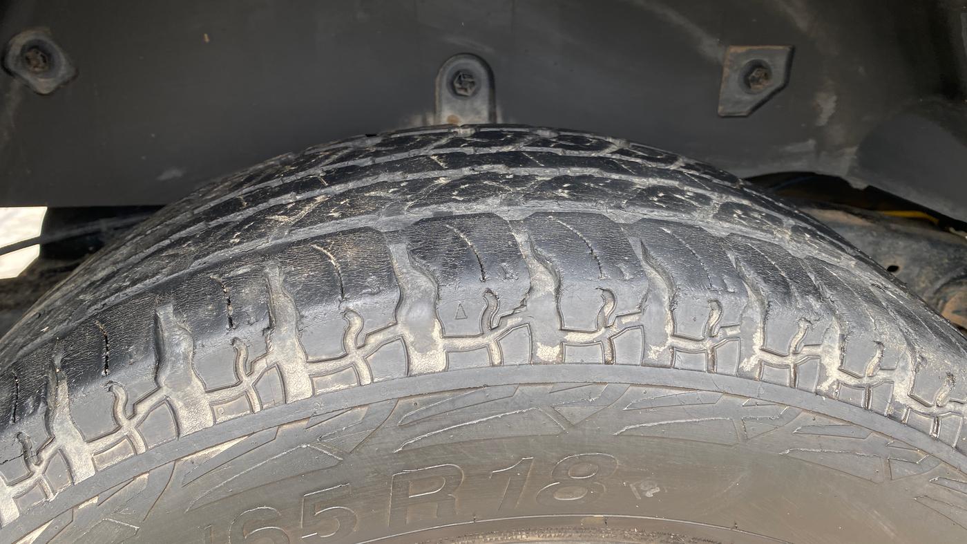 2021 Mahindra Thar LX PETROL HT 4WD AT, Petrol, Automatic, 42,277 km, Right Rear Tyre Tread