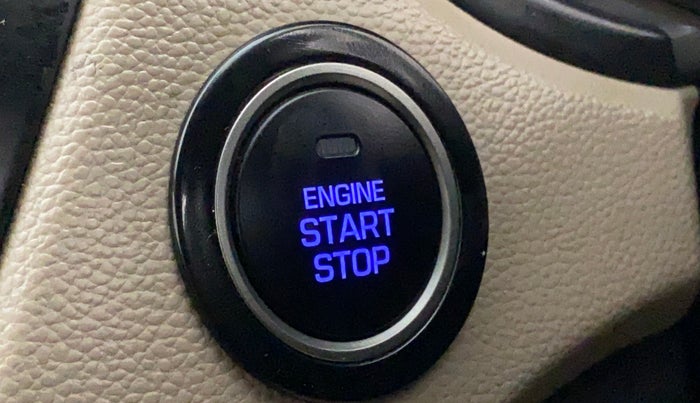 2017 Hyundai Elite i20 ASTA 1.2 (O), Petrol, Manual, 33,644 km, Keyless Start/ Stop Button