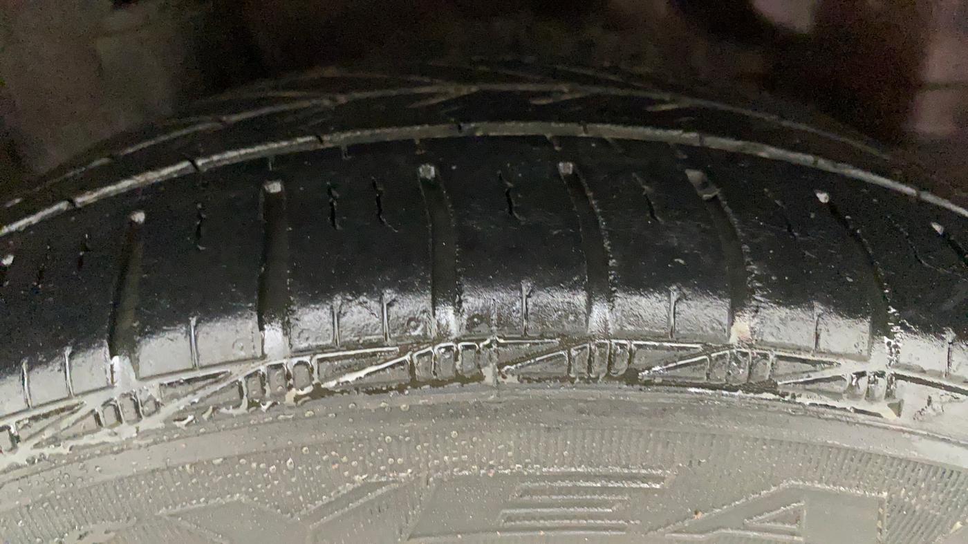 2013 Honda Amaze 1.2L I-VTEC S, Petrol, Manual, 67,517 km, Right Rear Tyre Tread