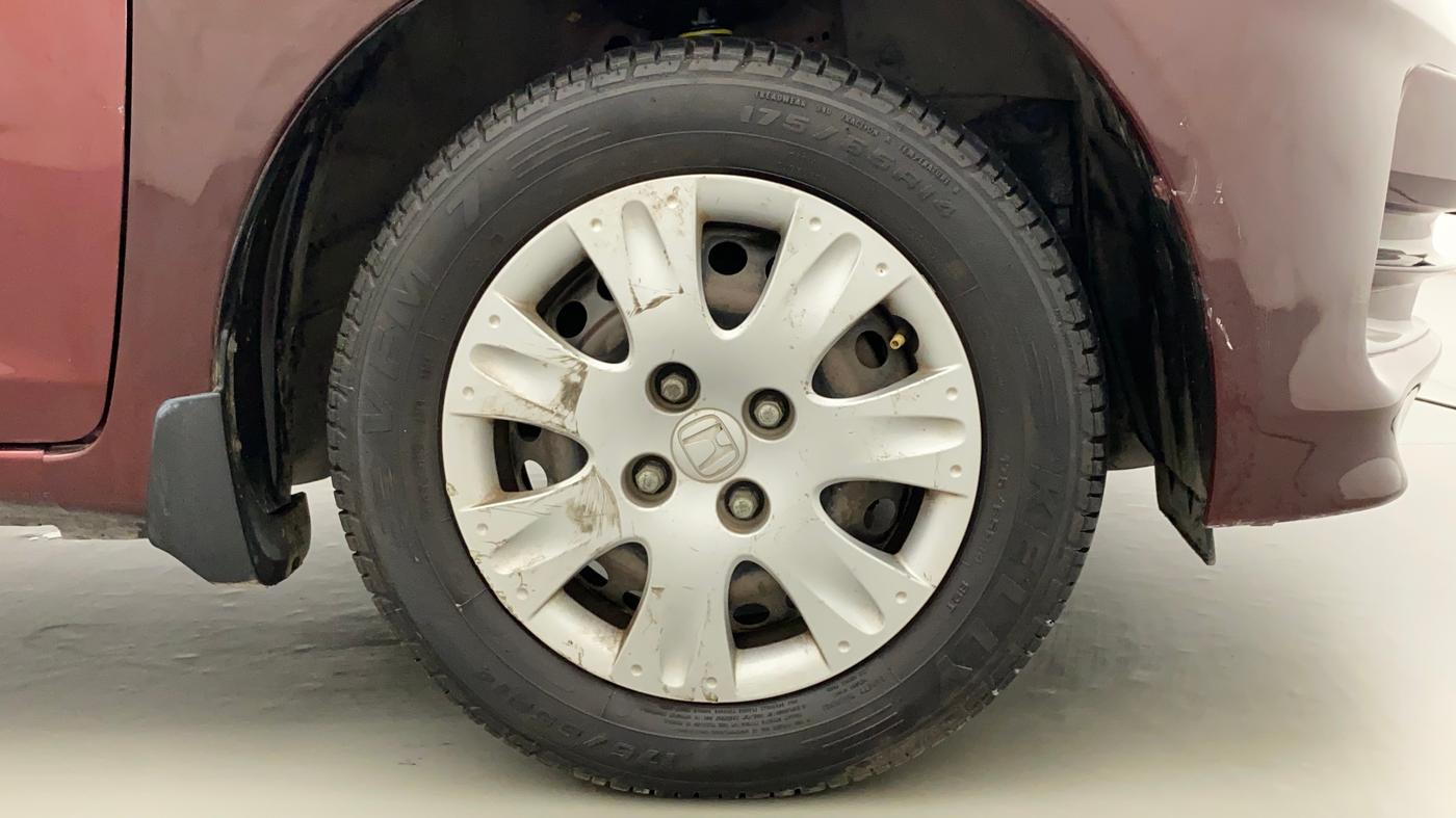 2013 Honda Amaze 1.2L I-VTEC S, Petrol, Manual, 67,517 km, Right Front Wheel