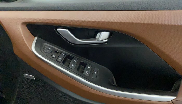 2021 Hyundai ALCAZAR PLATINUM 2.0 MT 7STR, Petrol, Manual, 38,444 km, Driver Side Door Panels Control