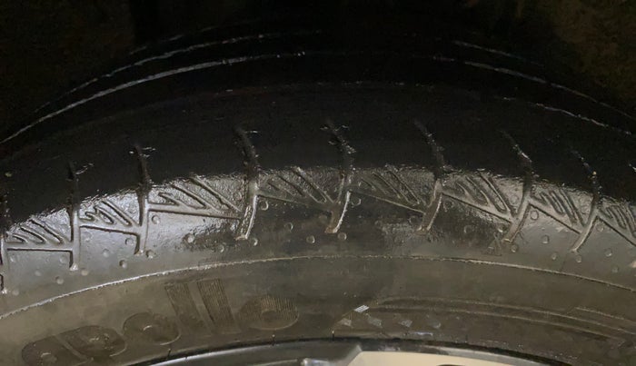 2021 Hyundai ALCAZAR PLATINUM 2.0 MT 7STR, Petrol, Manual, 38,444 km, Right Rear Tyre Tread