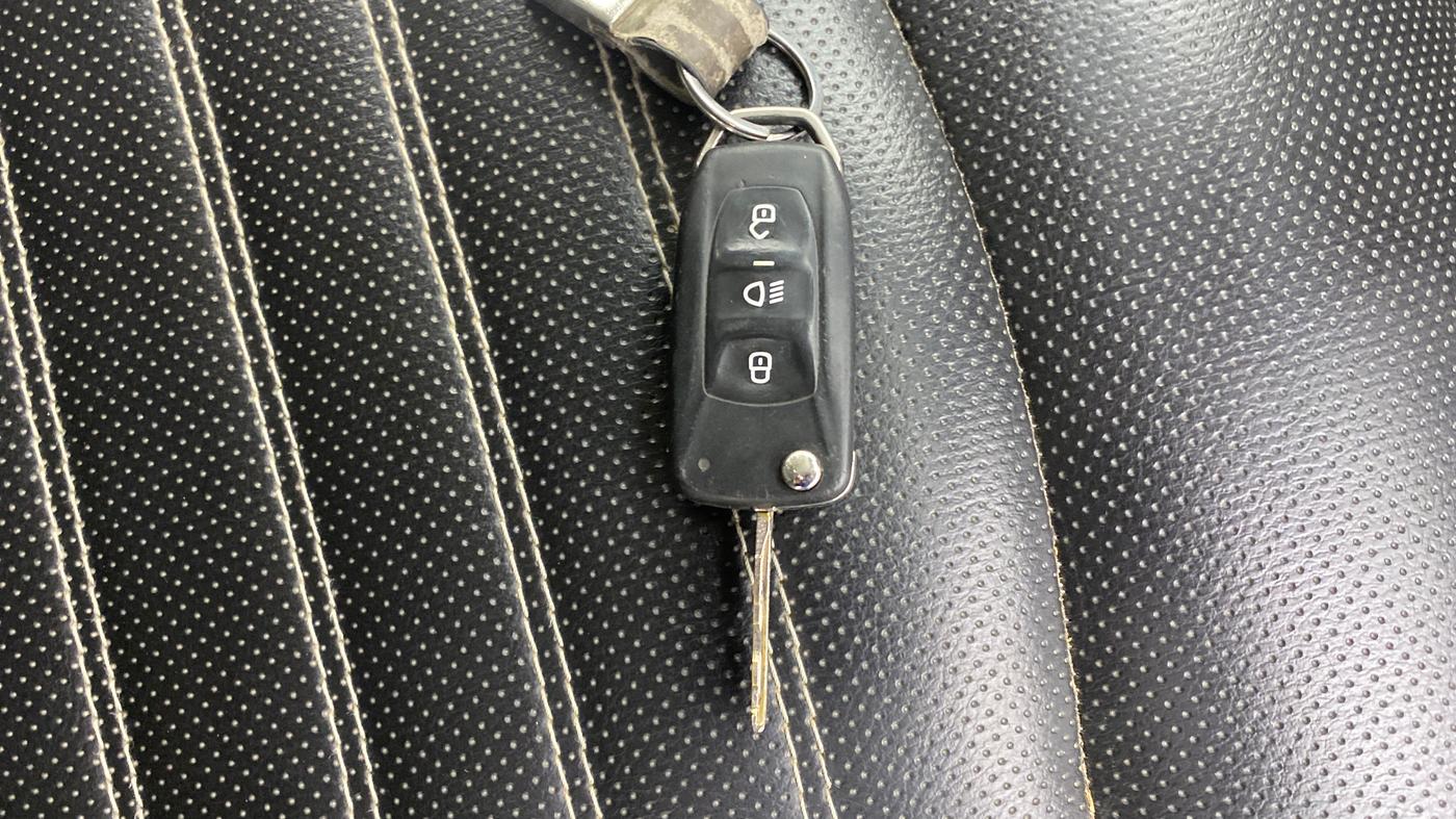 2018 Tata Tiago XZ PETROL, Petrol, Manual, 97,320 km, Key Close Up