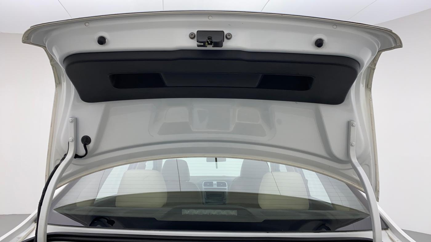 2015 Volkswagen Vento HIGHLINE PETROL, Petrol, Manual, 86,089 km, Boot Door Open