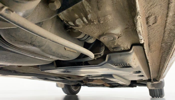 2015 Volkswagen Vento HIGHLINE PETROL, Petrol, Manual, 86,089 km, Right Side Underbody