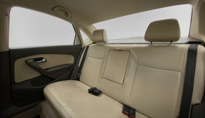 2015 Volkswagen Vento HIGHLINE PETROL, Petrol, Manual, 86,089 km, Right Side Rear Door Cabin View