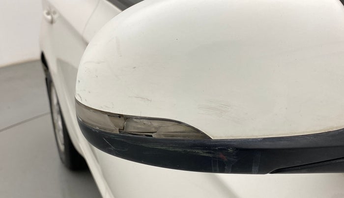 2012 Hyundai i20 ASTA 1.4 CRDI, Diesel, Manual, 1,21,416 km, Right rear-view mirror - Indicator light has minor damage