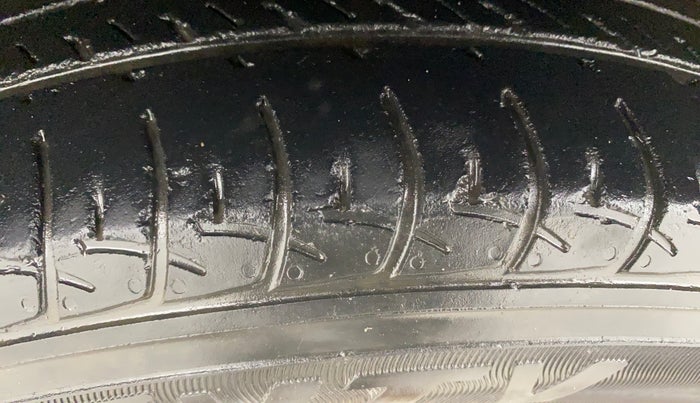 2021 Maruti New Wagon-R VXI 1.0, Petrol, Manual, 58,707 km, Left Front Tyre Tread