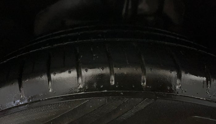 2020 Ford Ecosport TITANIUM 1.5L PETROL, Petrol, Manual, 37,927 km, Left Front Tyre Tread