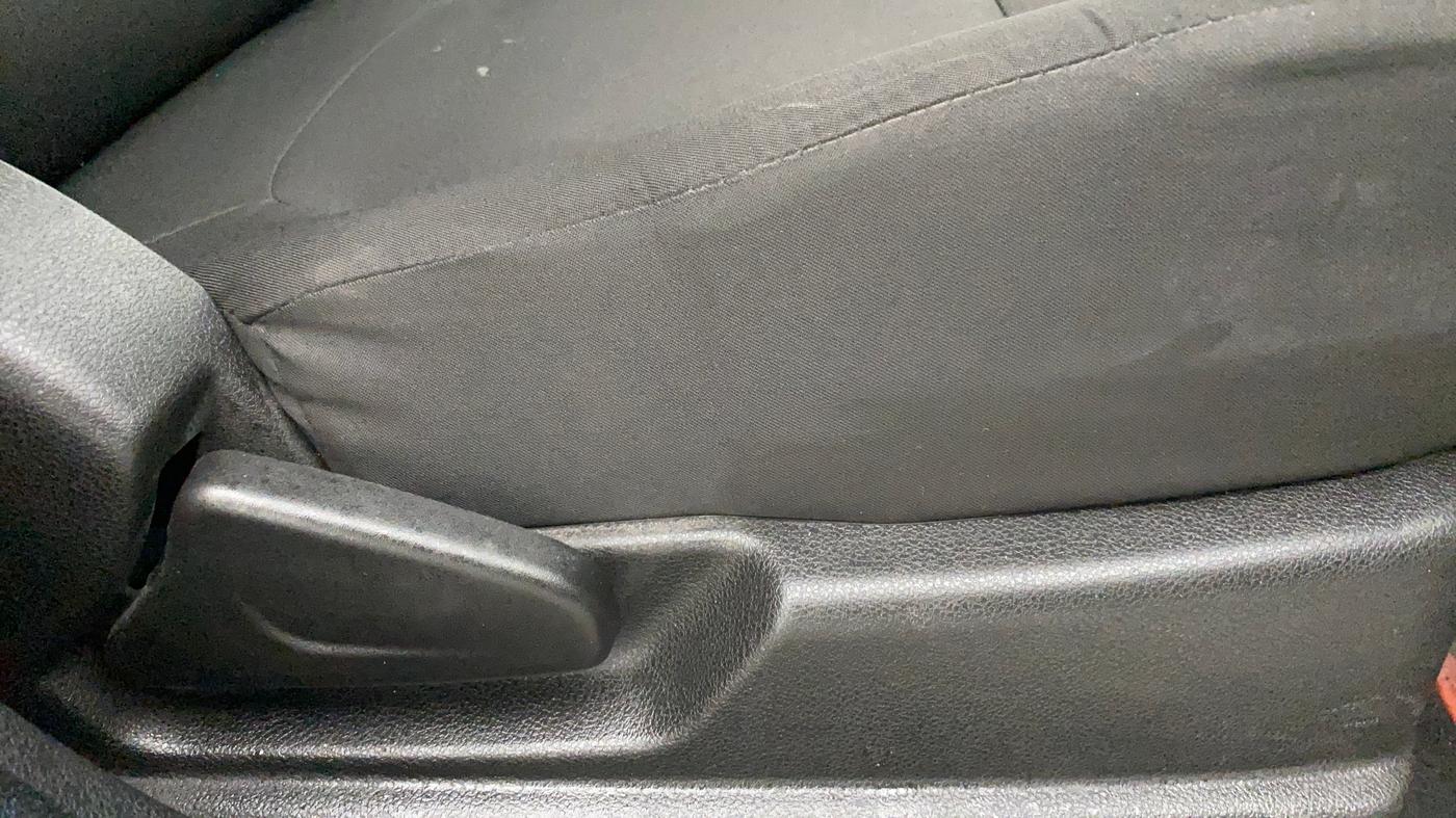 2023 Renault Kwid RXT 1.0, Petrol, Manual, 2,559 km, Driver Side Adjustment Panel