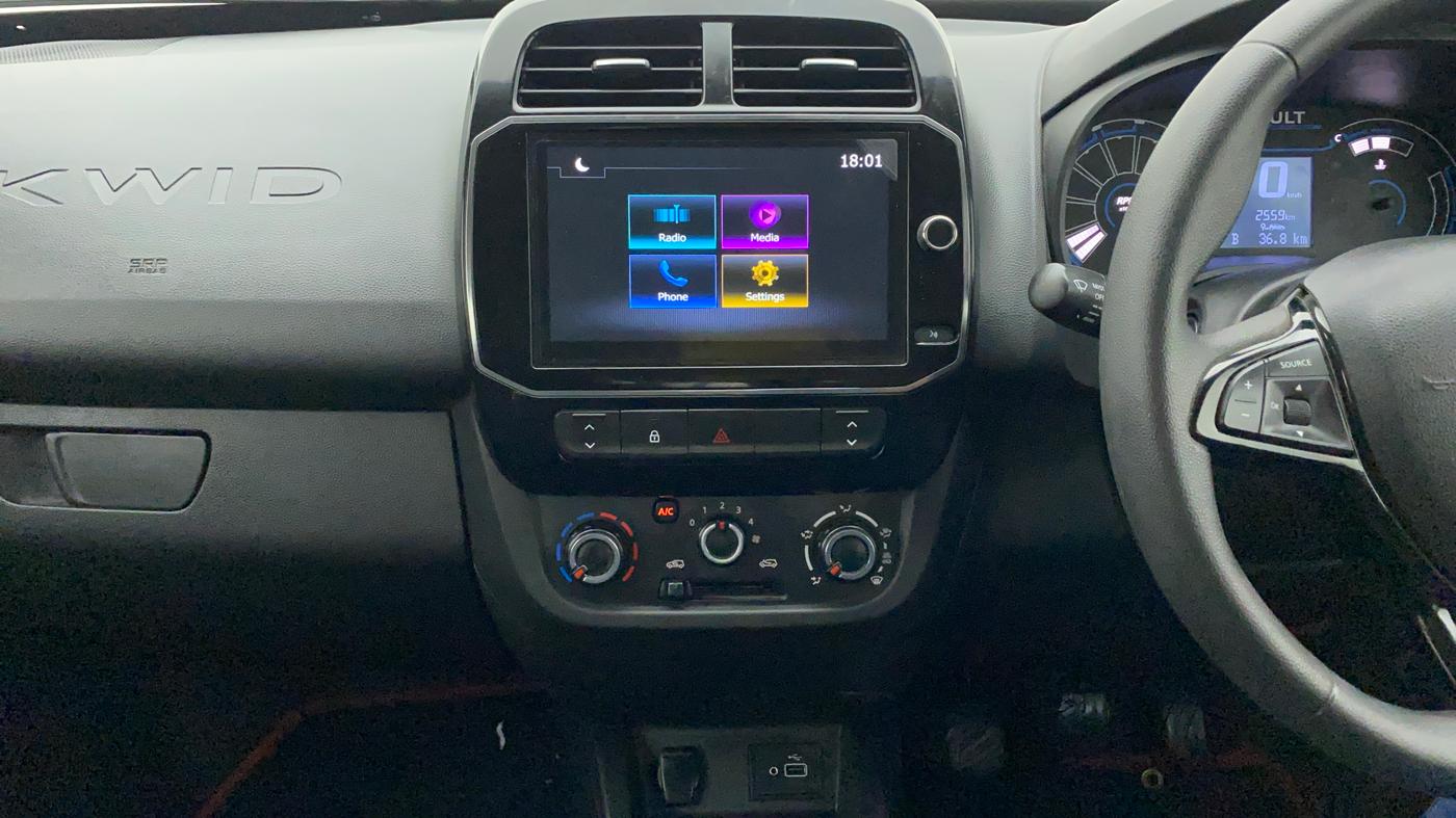 2023 Renault Kwid RXT 1.0, Petrol, Manual, 2,559 km, Air Conditioner