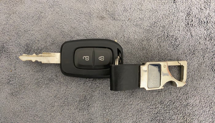 2023 Renault Kwid RXT 1.0, Petrol, Manual, 2,559 km, Key Close Up