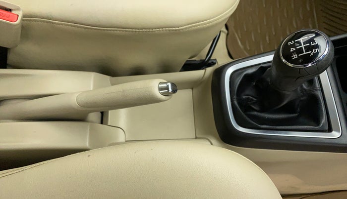 2017 Maruti Dzire VXI, Petrol, Manual, 26,429 km, Gear Lever