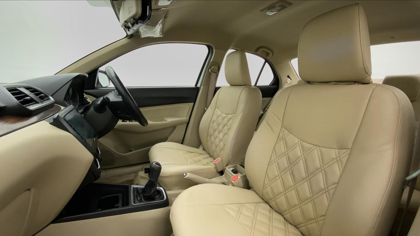 2017 Maruti Dzire VXI, Petrol, Manual, 26,429 km, Right Side Front Door Cabin