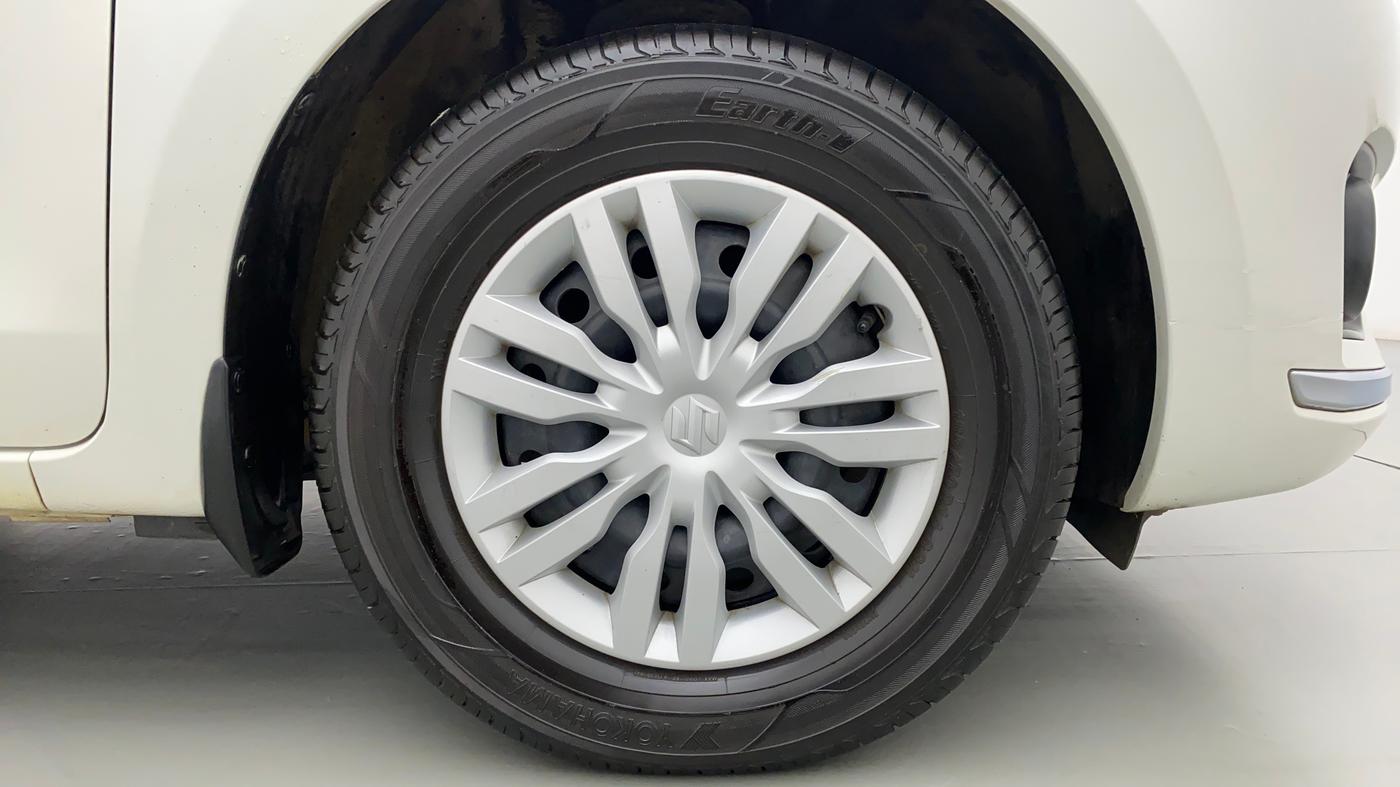 2017 Maruti Dzire VXI, Petrol, Manual, 26,429 km, Right Front Wheel