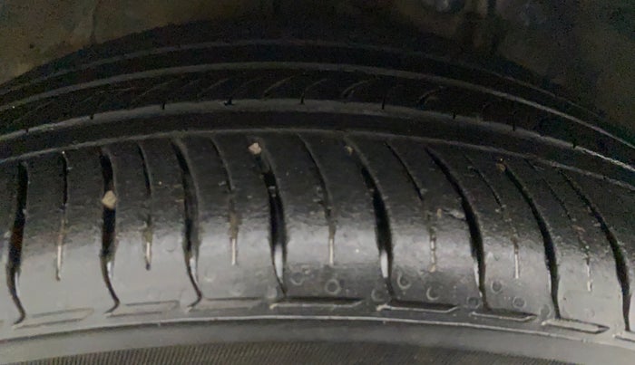 2021 Hyundai NEW I20 ASTA (O) 1.2 MT, Petrol, Manual, 17,708 km, Right Rear Tyre Tread