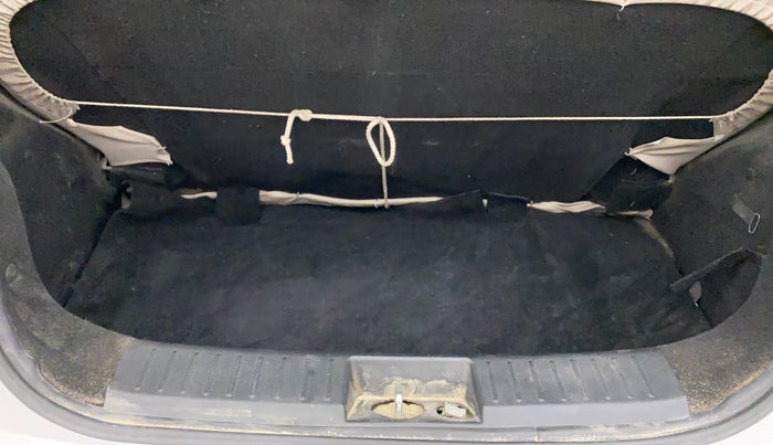 2018 Mahindra KUV 100 NXT K2 D 6S, Diesel, Manual, 74,808 km, Boot Inside