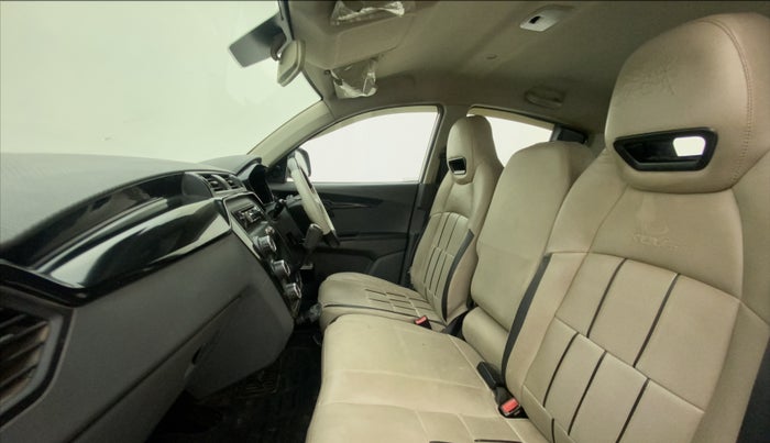 2018 Mahindra KUV 100 NXT K2 D 6S, Diesel, Manual, 74,808 km, Right Side Front Door Cabin