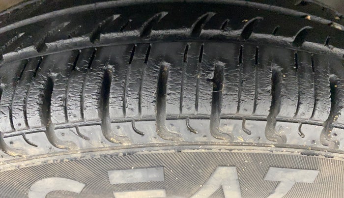 2019 Renault Kwid CLIMBER 1.0, Petrol, Manual, 25,095 km, Right Front Tyre Tread