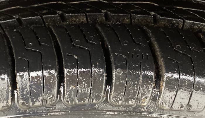 2017 Tata TIGOR XE PETROL, Petrol, Manual, 37,089 km, Left Front Tyre Tread