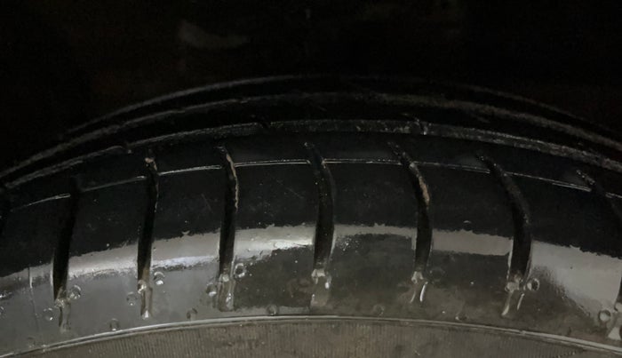 2015 Honda Mobilio 1.5L I-VTEC S, Petrol, Manual, 74,441 km, Right Front Tyre Tread