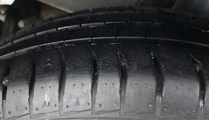 2019 Hyundai NEW SANTRO SPORTZ 1.1, Petrol, Manual, 30,327 km, Right Rear Tyre Tread