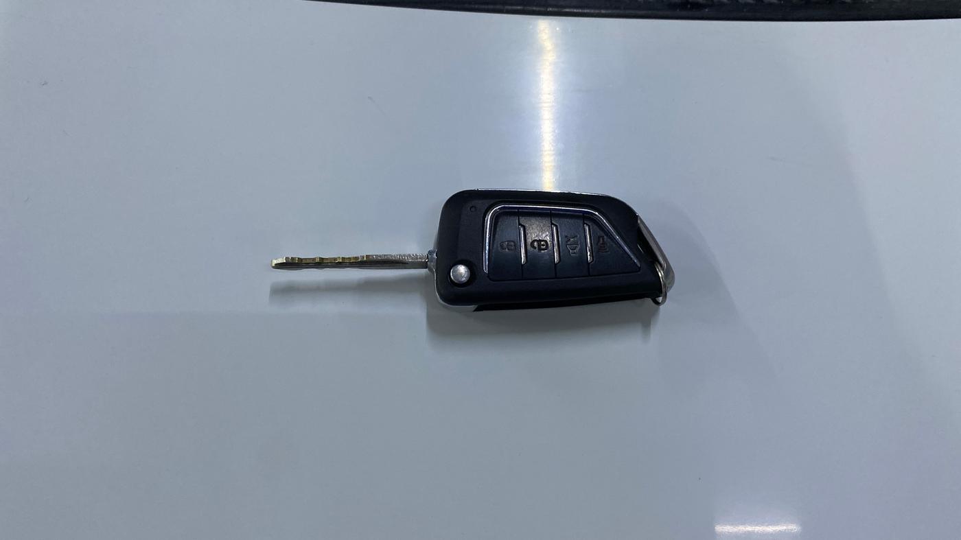 2016 Maruti Wagon R 1.0 LXI CNG, CNG, Manual, 75,117 km, Key Close Up