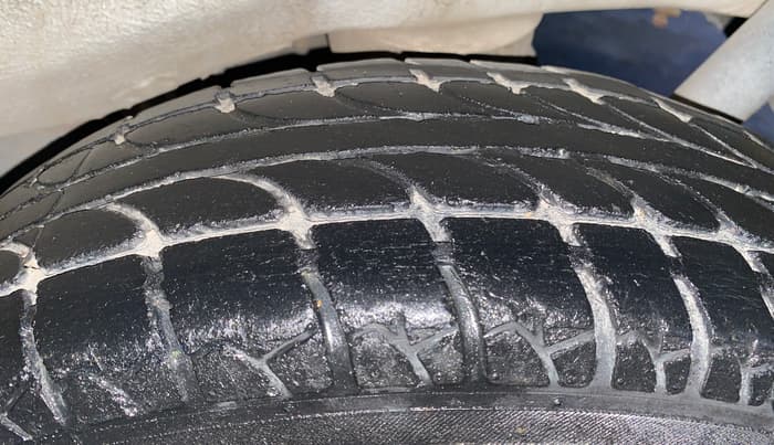 2016 Maruti Wagon R 1.0 LXI CNG, CNG, Manual, 75,076 km, Left Rear Tyre Tread