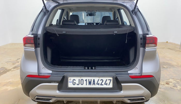 2020 KIA SONET HTX 1.0 IMT, Petrol, Manual, 17,370 km, Boot Inside