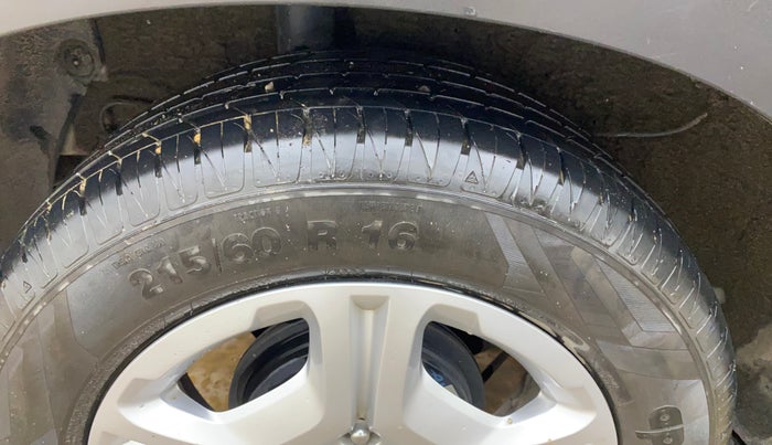 2020 KIA SONET HTX 1.0 IMT, Petrol, Manual, 17,370 km, Right Rear Tyre Tread