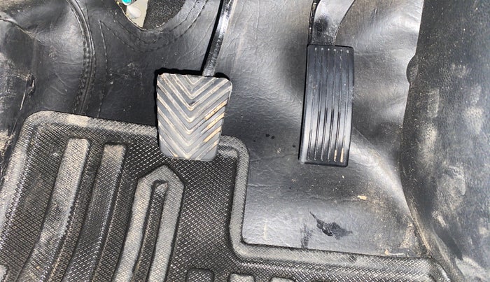 2020 KIA SONET HTX 1.0 IMT, Petrol, Manual, 17,370 km, Pedals