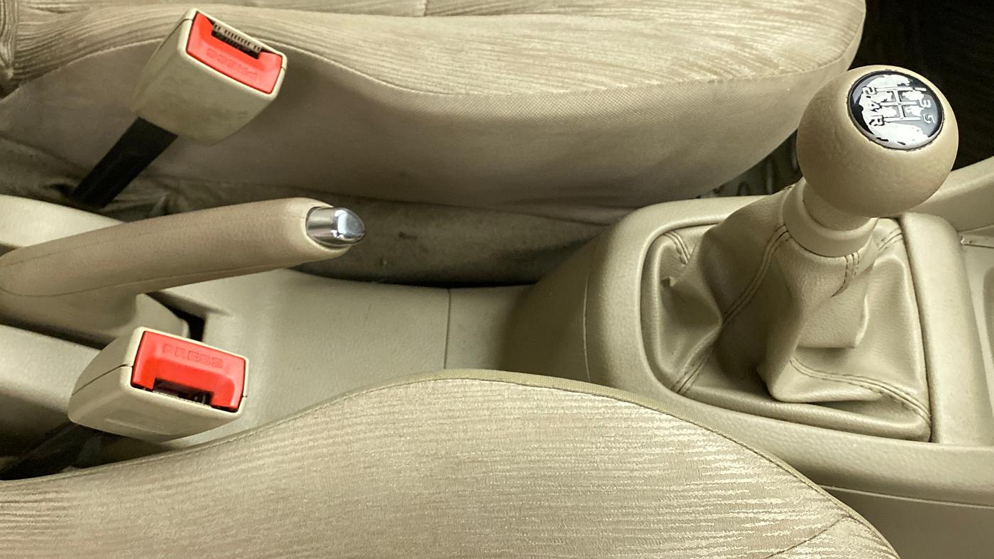2014 Maruti Ertiga VXI, Petrol, Manual, 47,004 km, Gear Lever