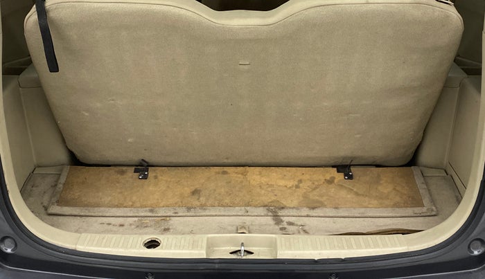 2014 Maruti Ertiga VXI, Petrol, Manual, 47,004 km, Boot Inside