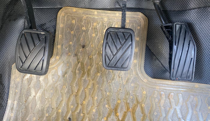 2018 Maruti Dzire ZDI PLUS, Diesel, Manual, 1,04,944 km, Pedals