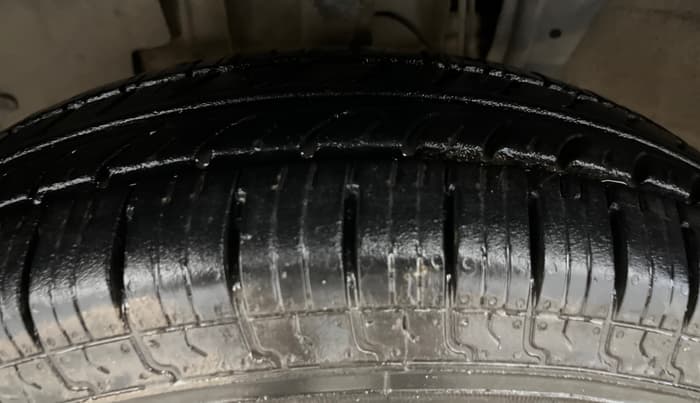 2022 Renault TRIBER RXT, Petrol, Manual, 83,843 km, Left Front Tyre Tread