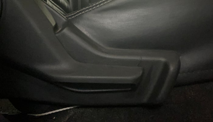 2021 Maruti Baleno SIGMA PETROL 1.2, CNG, Manual, 83,063 km, Driver Side Adjustment Panel