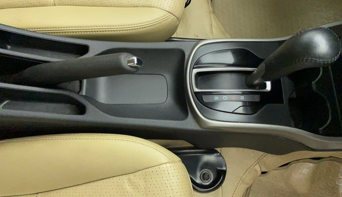 2017 Honda City ZX CVT, Petrol, Automatic, 41,368 km, Gear Lever