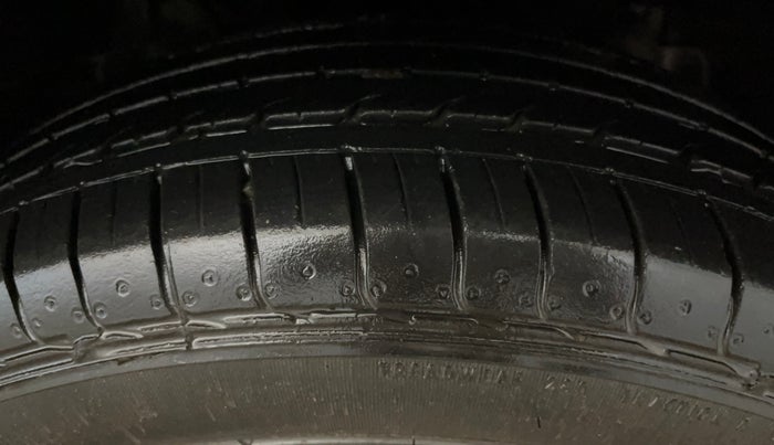 2019 Tata NEXON XM PETROL, Petrol, Manual, 50,599 km, Right Front Tyre Tread
