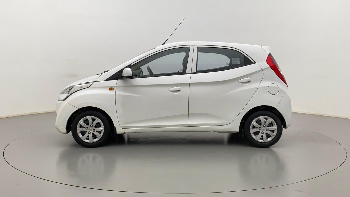 2015 Hyundai Eon SPORTZ, Petrol, Manual, 24,924 km, Left Side