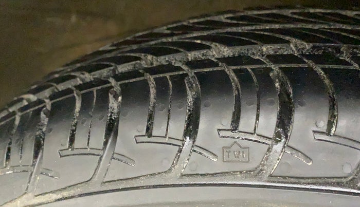 2020 Maruti New Wagon-R VXI 1.2, Petrol, Manual, 30,400 km, Right Front Tyre Tread