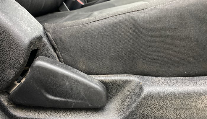 2017 Renault Kwid RXL, Petrol, Manual, 1,02,238 km, Driver Side Adjustment Panel