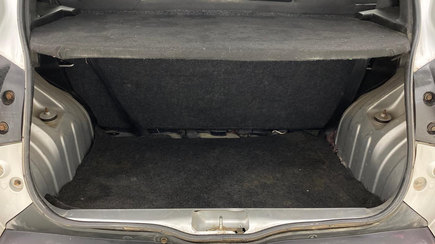 2017 Renault Kwid RXL, Petrol, Manual, 1,02,238 km, Boot Inside