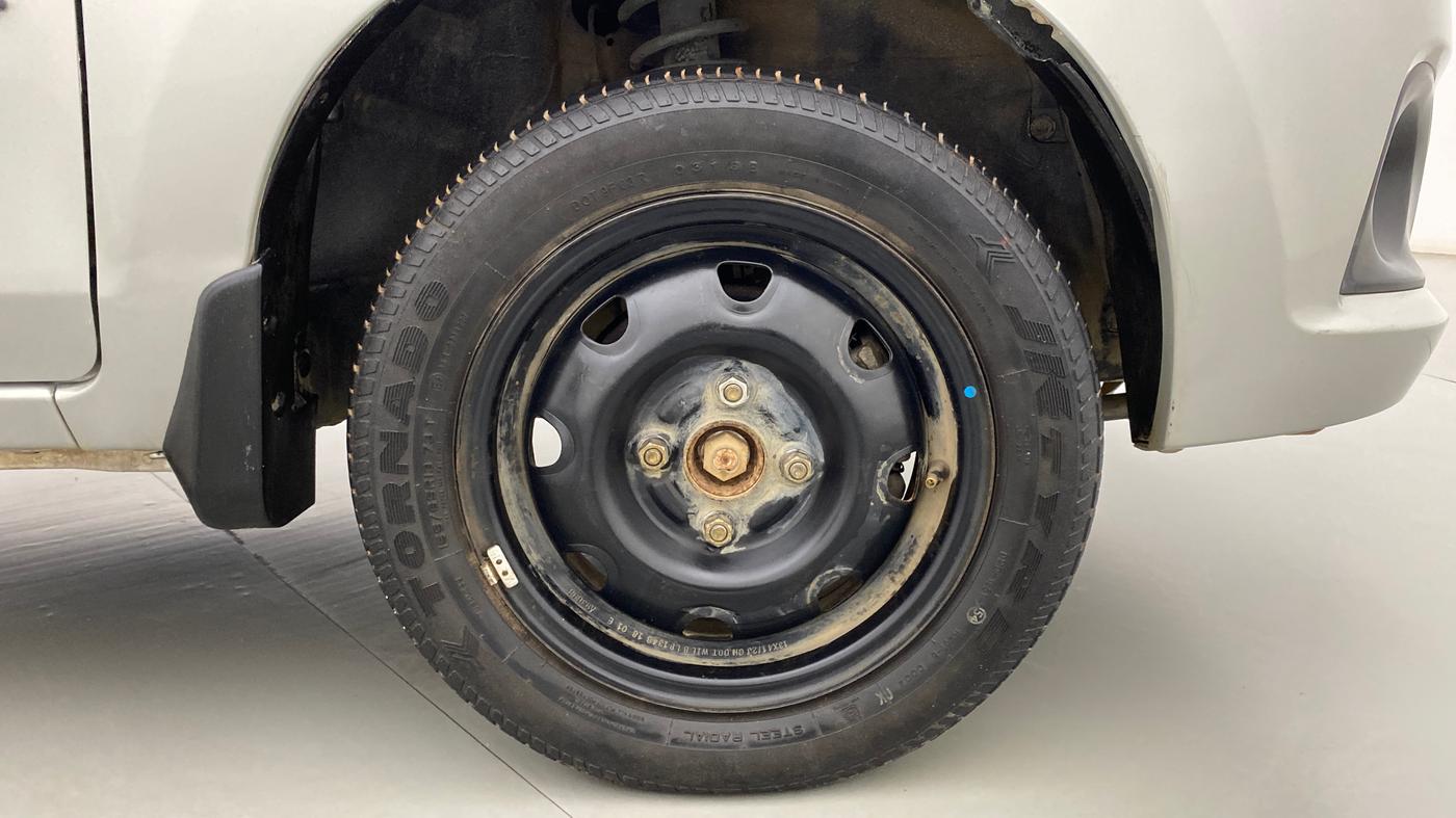 2018 Maruti Alto K10 VXI (O), Petrol, Manual, 32,278 km, Right Front Wheel