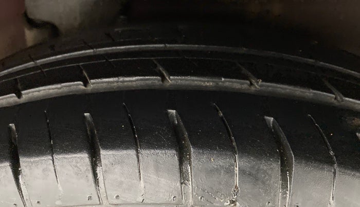2012 Hyundai i10 MAGNA 1.1 IRDE2, Petrol, Manual, 43,411 km, Left Rear Tyre Tread