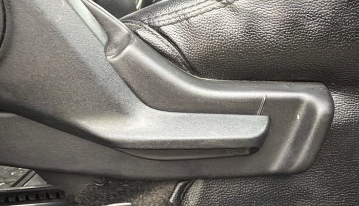 2019 Maruti Baleno DELTA PETROL 1.2, Petrol, Manual, 45,327 km, Driver Side Adjustment Panel