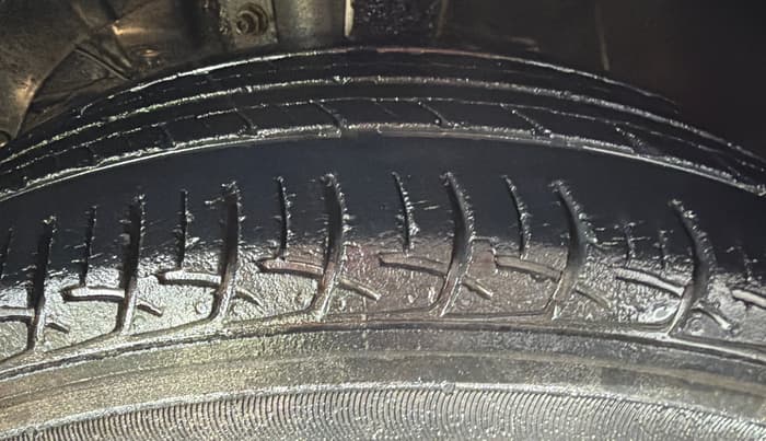 2019 Maruti Baleno DELTA PETROL 1.2, Petrol, Manual, 45,327 km, Left Front Tyre Tread
