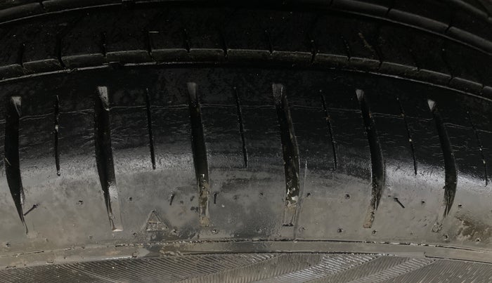 2022 Skoda KUSHAQ ACTIVE 1.0L TSI MT, Petrol, Manual, 18,842 km, Right Rear Tyre Tread