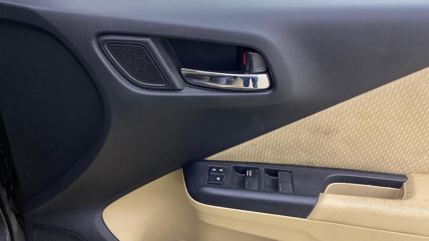 2018 Honda City 1.5L I-VTEC SV, Petrol, Manual, 65,270 km, Driver Side Door Panels Control