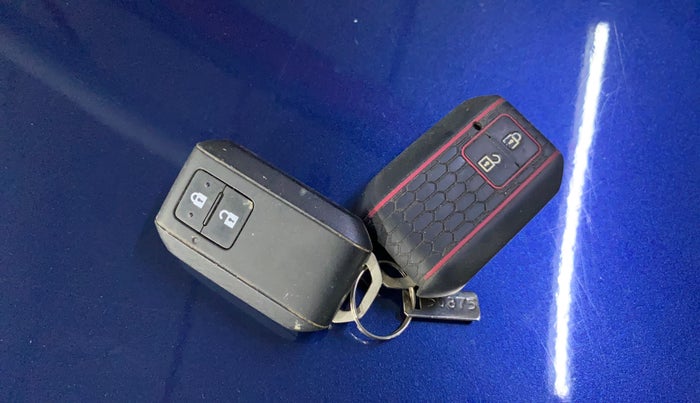 2021 Maruti Baleno ZETA PETROL 1.2, Petrol, Manual, 91,729 km, Key Close Up