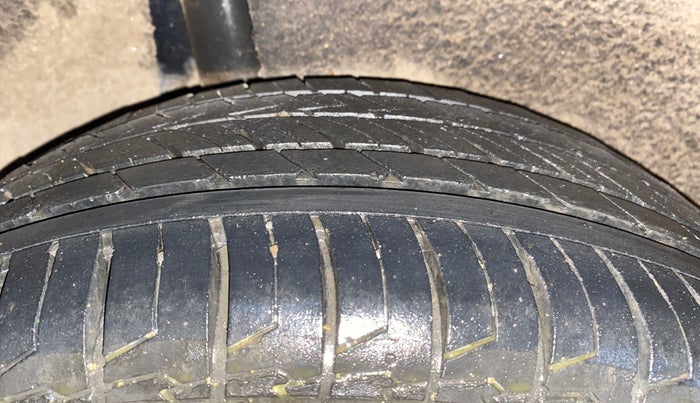 2021 Maruti Baleno ZETA PETROL 1.2, Petrol, Manual, 91,729 km, Right Rear Tyre Tread